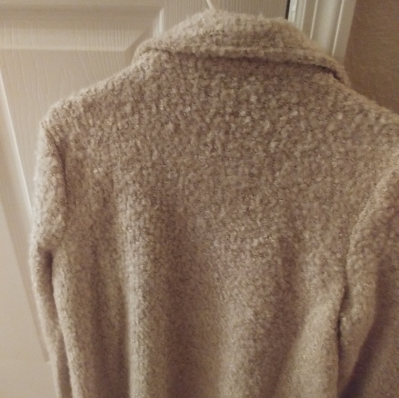 Jacket - Picture 2 of 3